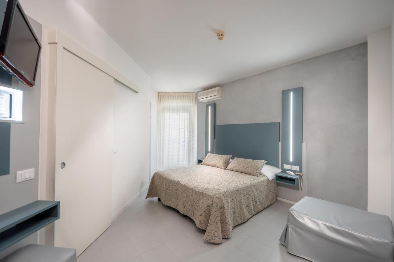 Hotel Marisa Caorle Exterior photo